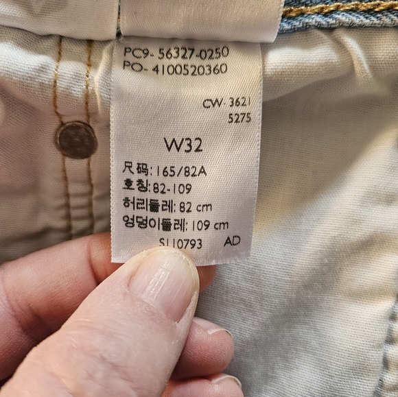 Levi's 501's Classic Light Blue Jean Shorts Size 32 - Picture 9 of 11